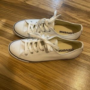 Womens Converse White Size 8